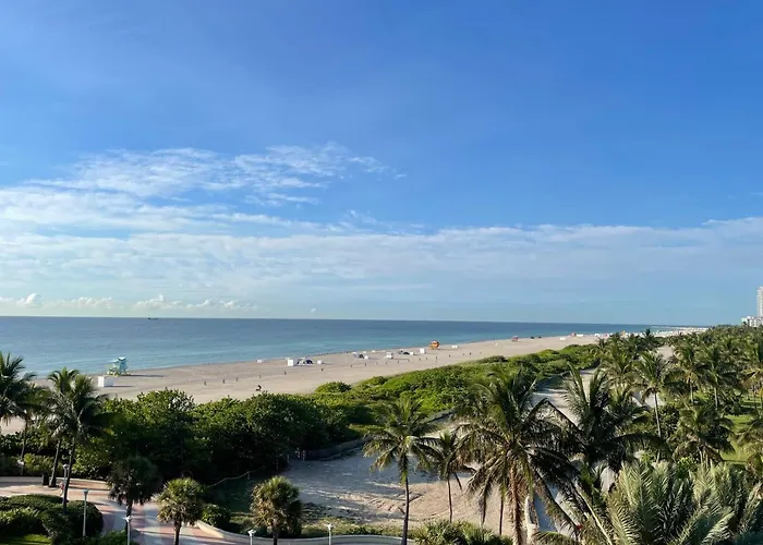 Beachfront Apt In Carlyle Hotel On Ocean Drive