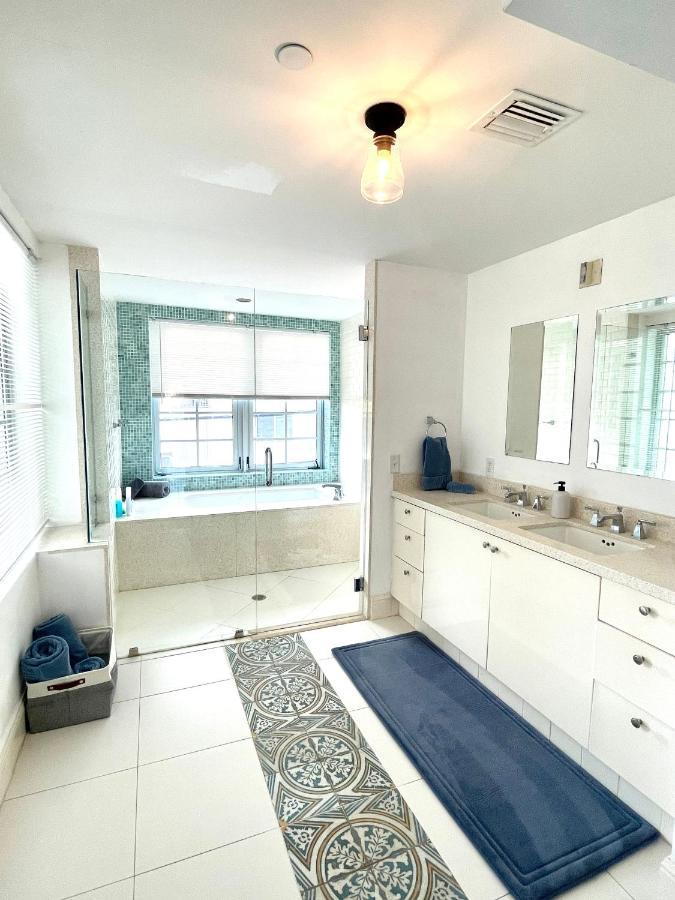 Appartement Beachfront In Carlyle On Ocean Drive Miami Beach